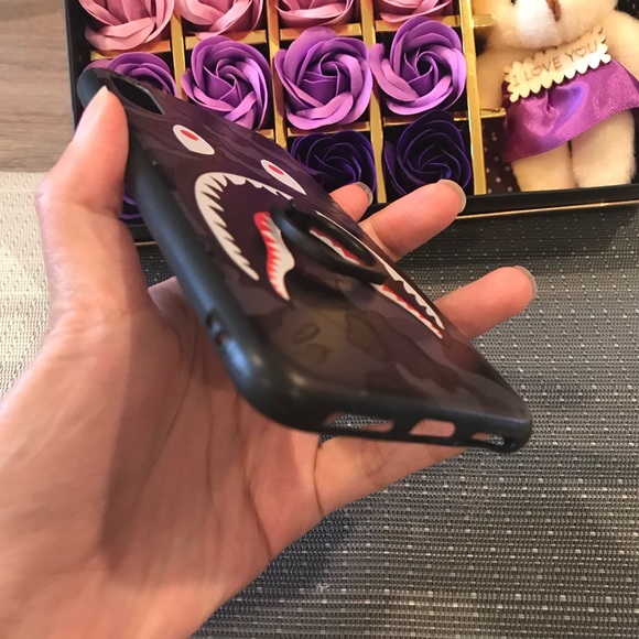 Iphone X/Xs Shark Case with Ring - Picture 2 of 4